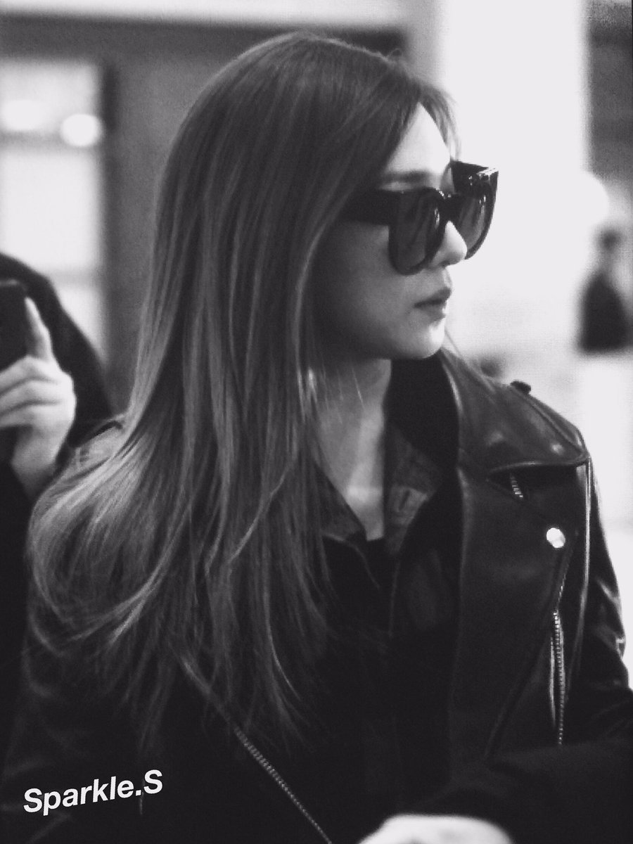 [PIC][10-03-2016]Tiffany trở về Hàn Quốc vào chiều nay CdLEqf0UEAA49oo