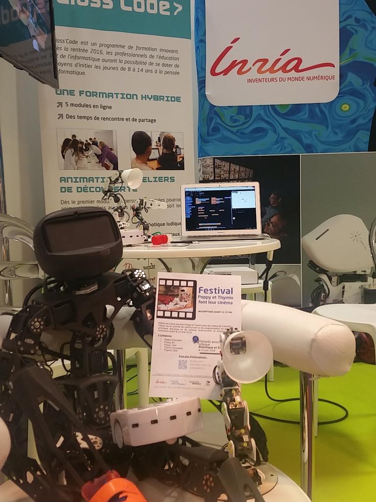 poppy_project's tweet photo. We are ready! #Educatectice @Inria #poppy_project #education #sciences_numerique https://t.co/MfnWc6Pt4i