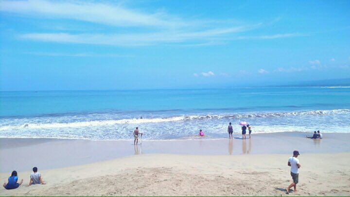 viddyramdhoni's tweet photo. Langit tara nyaritakeun yen manehanna luhur, kitu oge laut tara ngabejaan yen manehanna jero. https://t.co/EYCKXx1T9q