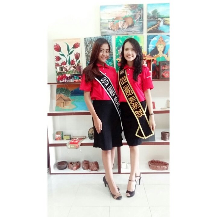 On duty Putri UNMER malang berkunjung ke SMA 10 😘🙆with Miss Indo Jatim 2016 <a href="/febunmer/">febunmer♈MALANG</a>