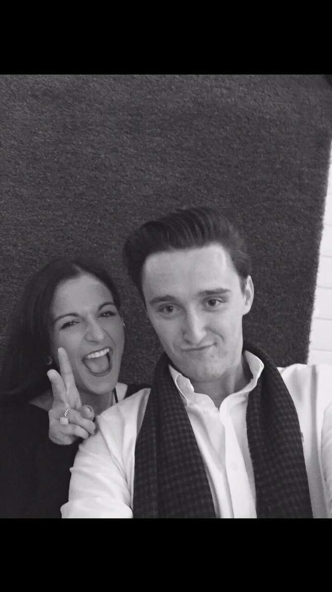 em_melidoni's tweet photo. Happy Birthday to the giant @GeorgeGilly84 😂 have a fabulous day 👯🎉 x https://t.co/RMH0gZ3K3d