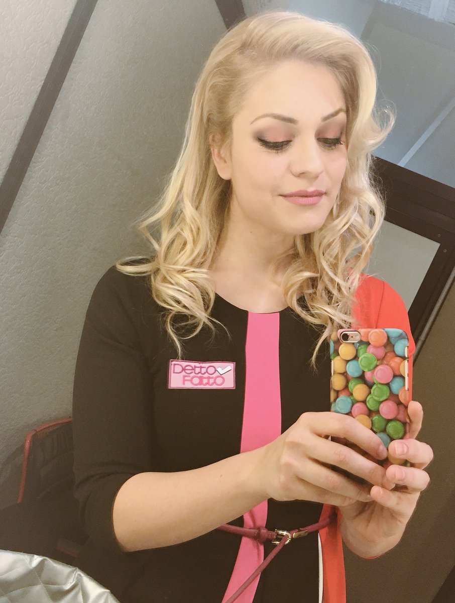 AlicelikeAudrey's tweet image. Oggi ci vediamo a @DettoFattoRai2 ! Tra pochissimo inizia la puntata, non perdetevela! A tra poco su Rai Due! 🙊💕👍🏼