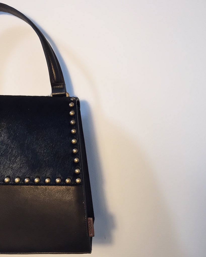 milokkabags's tweet photo. Laika #black  #aw16forest #RebelLeatherBags #Rebelinside #milökka #fashion #accesories #bag https://t.co/TA1zZi8f1a