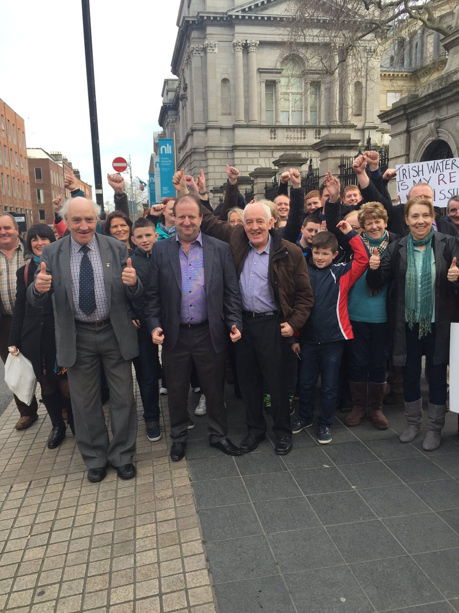 C103Cork's tweet photo. Independent Michael Collins, Fianna Fail's Aindreas Moynihan and @CllrMickBarry AAA begin their Dail careers https://t.co/5HtXCDIgTb