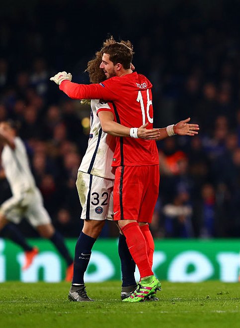 Mission accomplie ! Ici c'est Paris ! #UCL sqor.com/posts/6b45e5a1…
