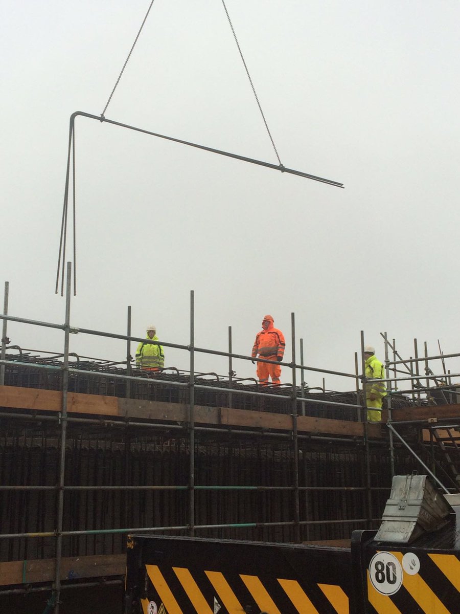 Startrightrebar's tweet photo. 32 mm L bars going top matt a diaphragms #startrightrebar #start right reinforcement # bridge # houghton Regis https://t.co/U53vqJo6AS