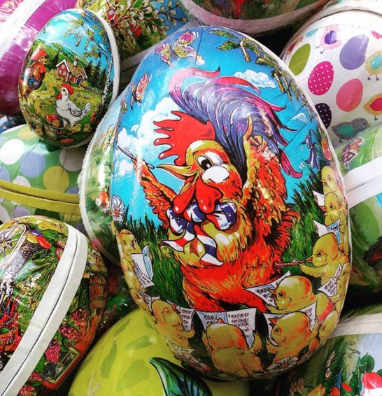 Är du redo för påsken? Det är vi! Kom och handla inför påsk i alla våra butiker. <3 #påsk #påskägg #pynt #secondhand