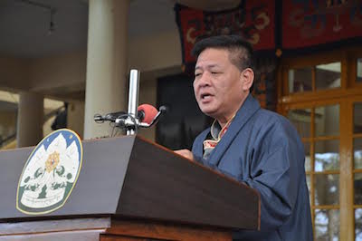 Savetibet_Tibet's tweet photo. གསུམ་བཅུའི་དུས་དྲན་ཐེངས་ ༥༧ པའི་ཐོག་སྤྱི་འཐུས་ཚོཊ་གཙོ་མཆོག་གི་གསུང་བཤད། #Tibetan #Uprising https://t.co/gTsIt5lKjO https://t.co/Bo3ULt0hDu
