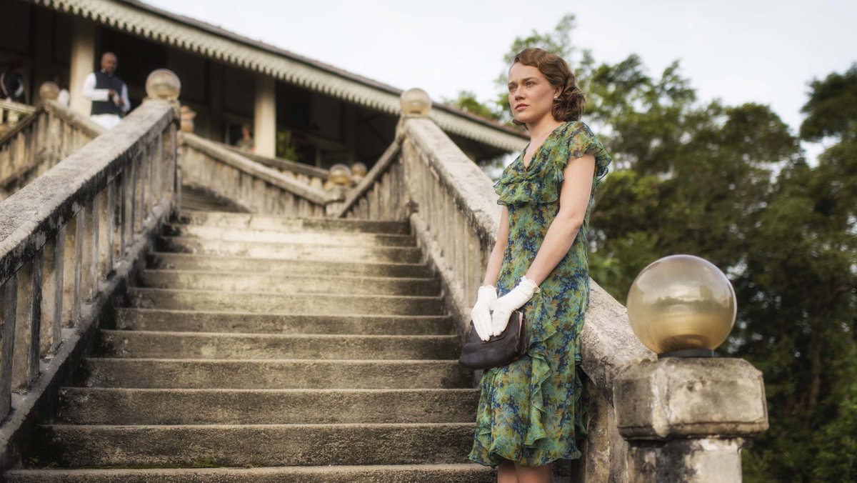 JWestSpain's tweet photo. Foto promocional + stills de la nueva temporada de Indian Summers: https://t.co/YaxMllDSVR / #jemimawest https://t.co/1ApqQvVO28