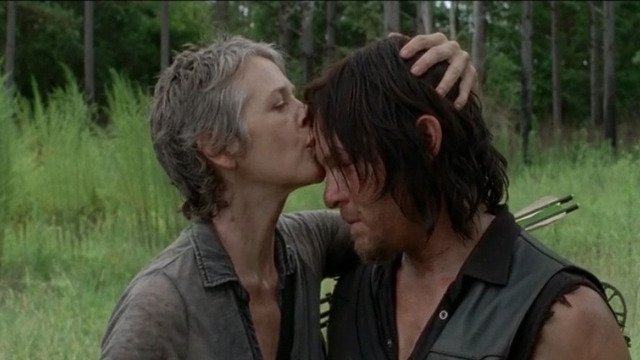 MerleReedus's tweet photo. Pick one? 
RT for Caryl
FAV/LIKE for Cabin 
#TWDFamily https://t.co/OKKMDMFUN6