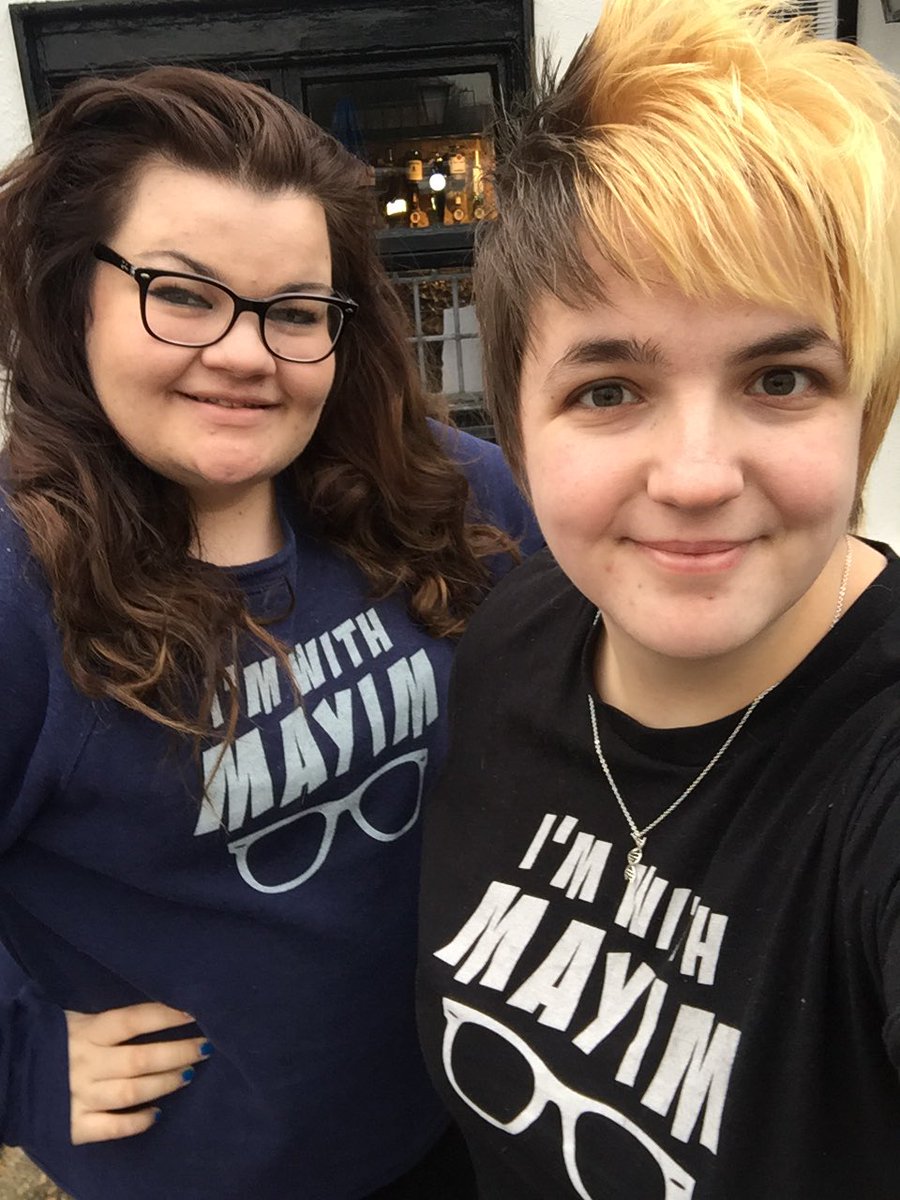 kazzie's tweet photo. @GrokNation double trouble in the UK #ImWithMayim #grokite with @WaresLucy https://t.co/XMwyVcczmt