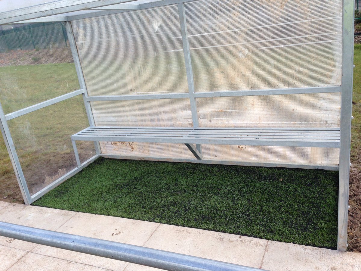 danbailey4210's tweet photo. Dug out in and Astro around for the boys @hartridge_rfc #UTH https://t.co/eHHDsWkpq4