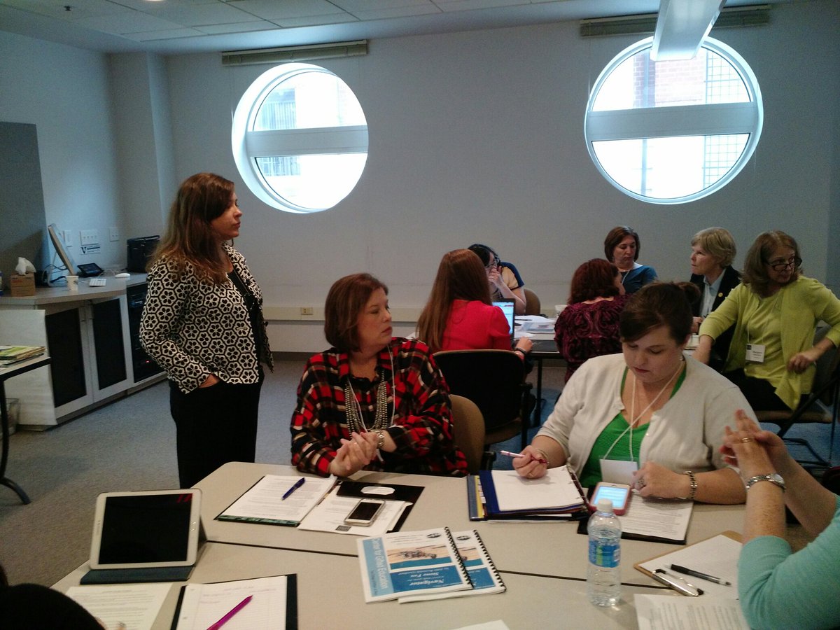 VanderbiltPTY's tweet photo. Our own Dr. Stambaugh leading a break out session on novel studies for advanced leaders. #ptyexcellence #gei2016 https://t.co/3uj9z9kL0o