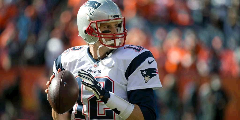 Tom Brady officially signs two-year, $41M extension (via <a href="/RapSheet/">Ian Rapoport</a>): on.nfl.com/1paILwG