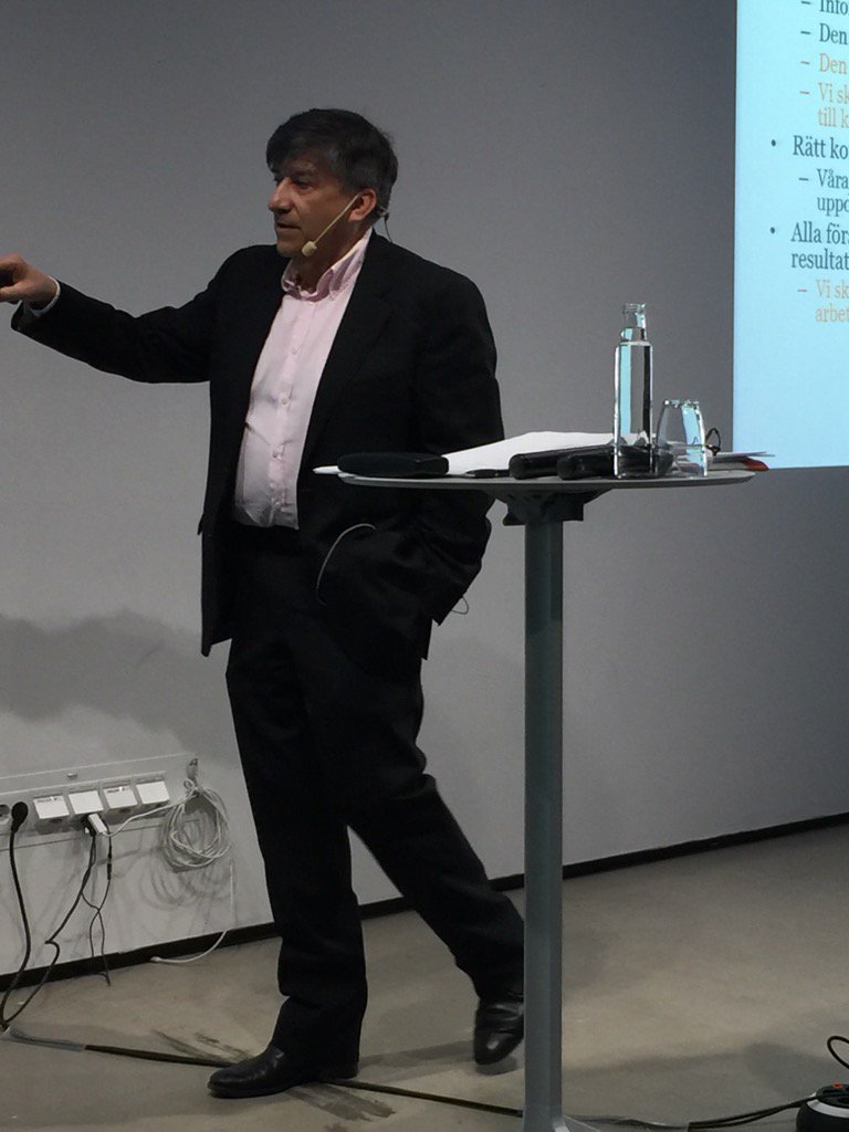 Sjolanderp's tweet photo. Bra konferenspass med Satish Sen från Kaleidoscope om Kundens perspektiv #pmchef2016 https://t.co/IZT2aNvZJX