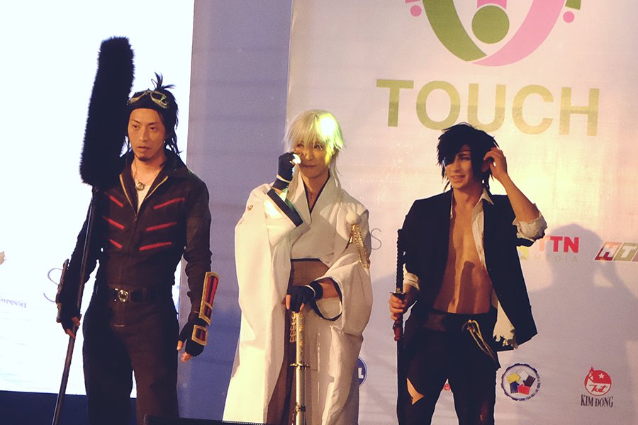 Alzheimer_13's tweet photo. #touchfes 2016 #saigon #vietnam #toukenranbu
@RocktheFuture @yukarishimotuki @nagi_cos from Japan
#runway https://t.co/6I932Kie6F