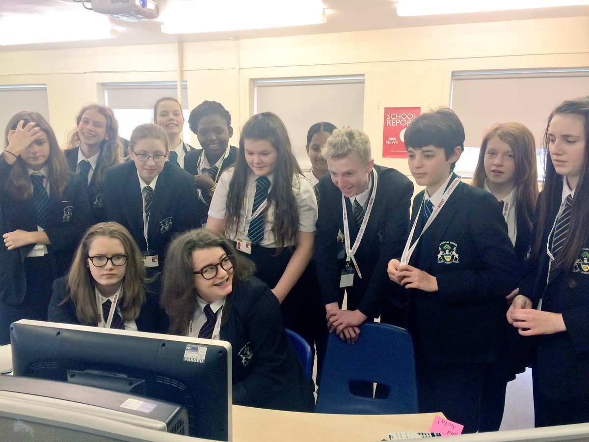 EnglishBarclay's tweet photo. Everyone wants to watch a finished piece! @BBCSchoolReport @TheBarclaySch https://t.co/3DLgXxoYU9