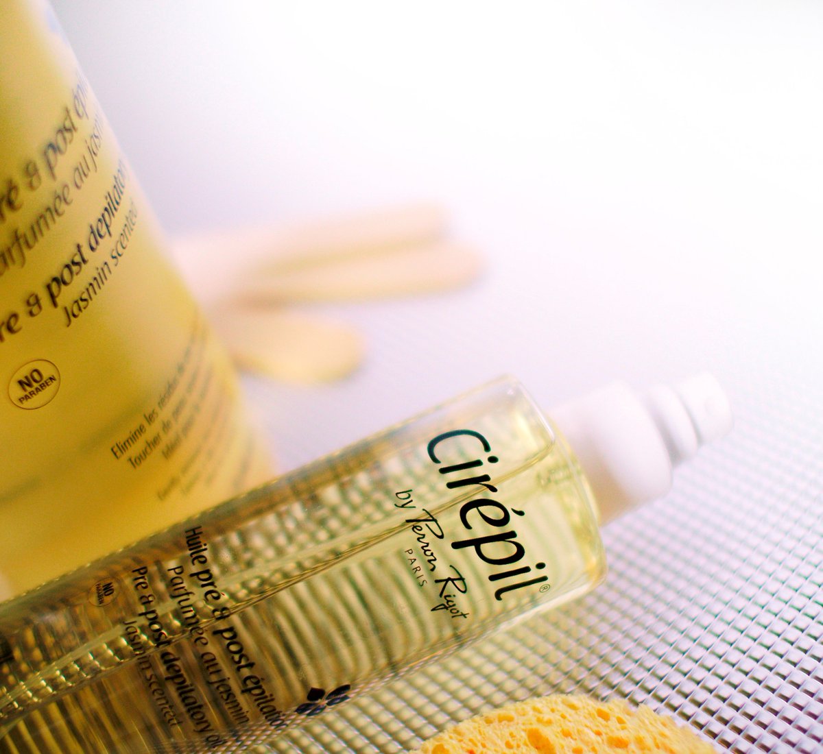PerronRigotUK's tweet photo. Love Perron Rigot waxes? This product is your absolute must-have https://t.co/gje48ufOaz #PerronRigot #Cirepil https://t.co/k6Lcthhgic