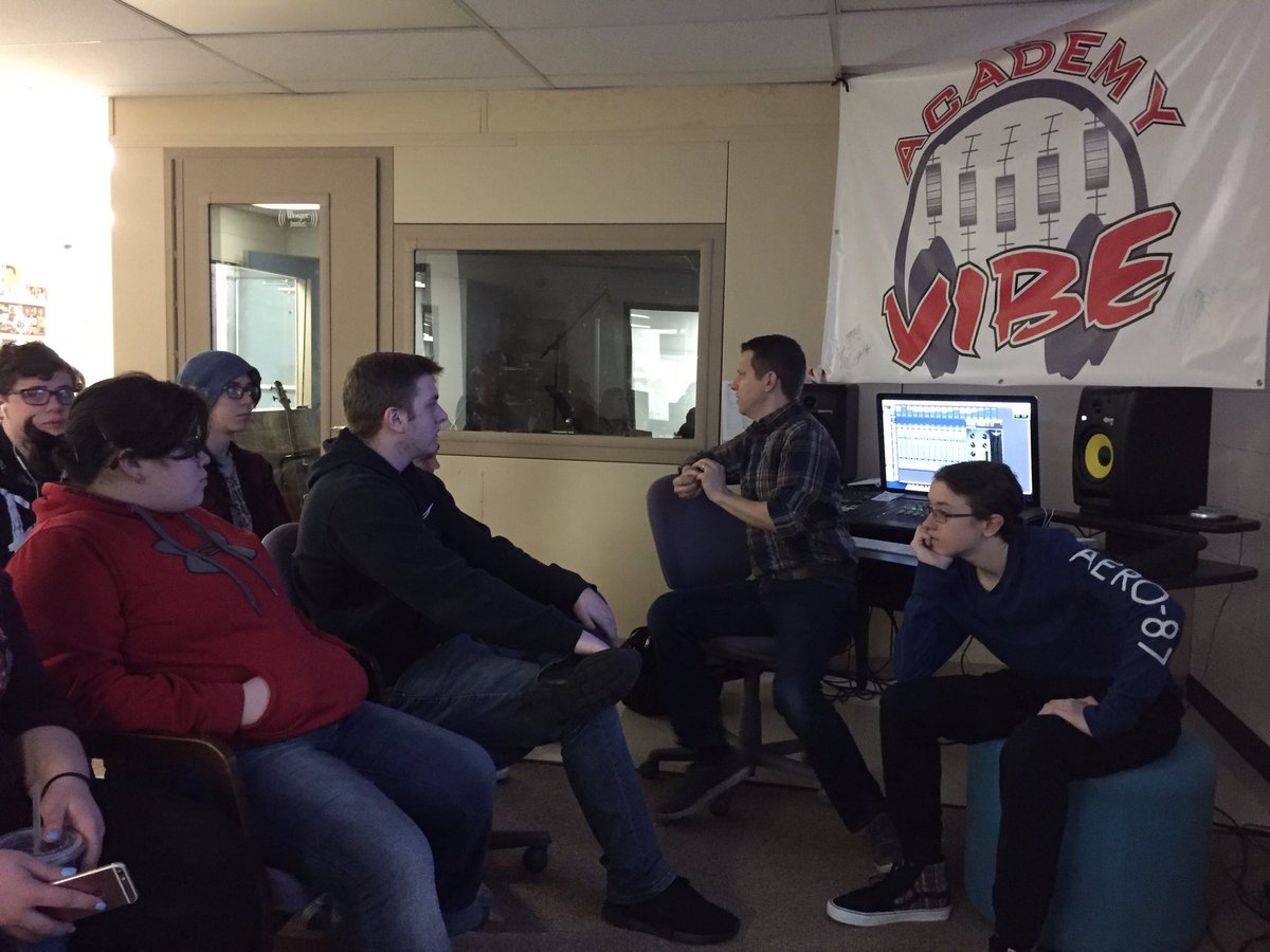 phil_nagy's tweet photo. Real world learning with @CapMusTech Professor Chad Loughridge! #ILCRocks @HCSD_ILC https://t.co/pTu2Ev7Al0