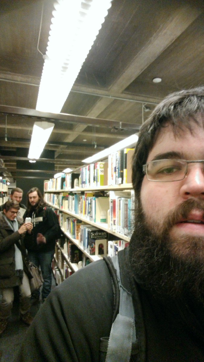@ProfBerard Photobombing Photobombers #ACLibrarySelfie
