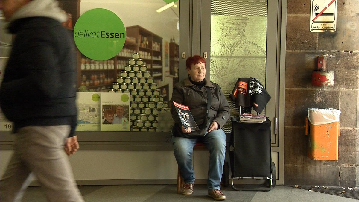 mw_franken's tweet photo. Wie es ist, im Alter #arm zu sein - unser Thema am Sonntag https://t.co/at3X2UzB65 #Altersarmut #Rente https://t.co/835ryyCaJE