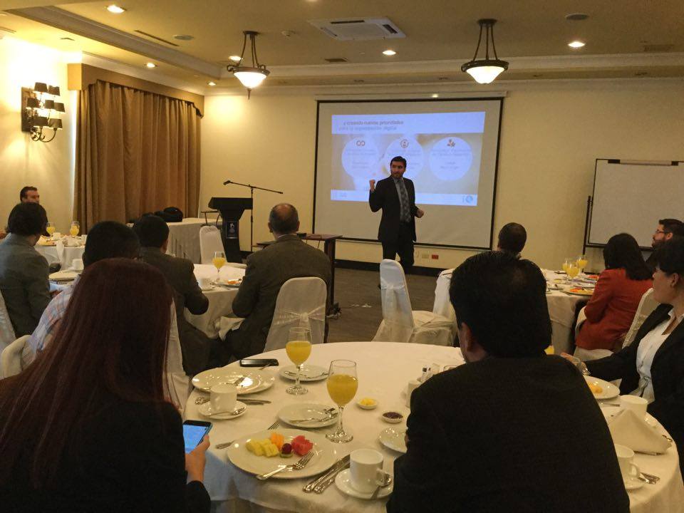 DattaInnova's tweet photo. "La red es un pilar fundamental en la digitalización de la empresa" @atapiaflores de @CiscoEcuador. #WESolutions https://t.co/ILLwjxNNvX