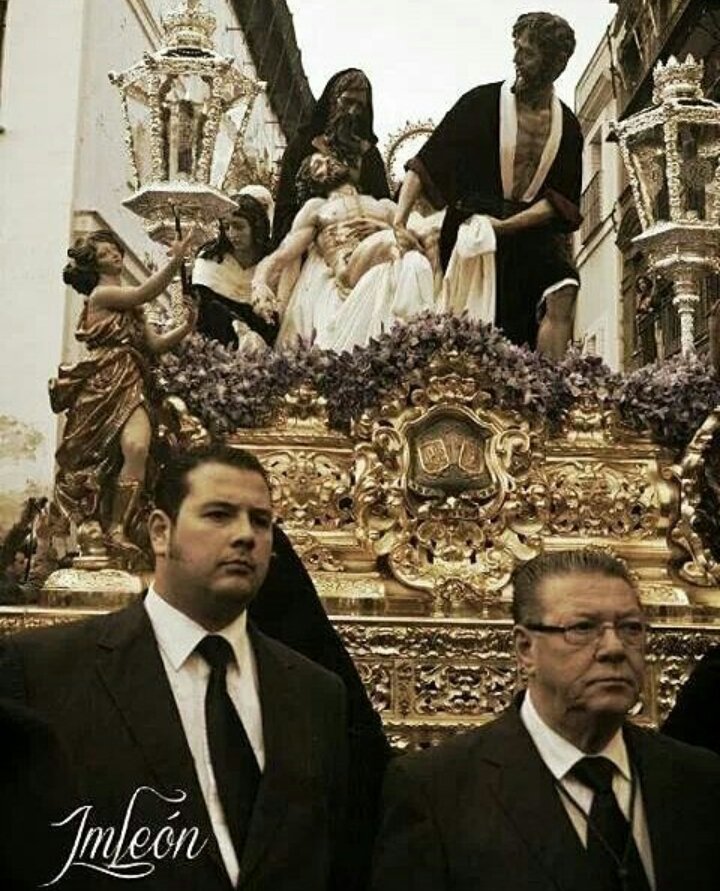 Fheezy100x's tweet photo. El encuadre perfecto de la Sevilla enamorada y con oficio. https://t.co/fGoDQ3T32r