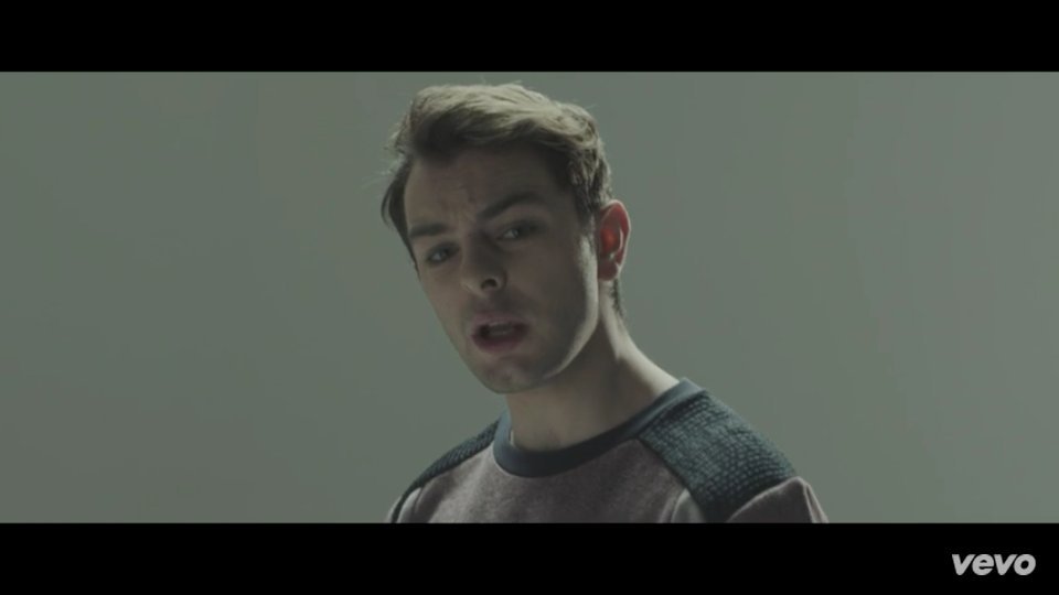 giuliettalessi's tweet photo. #ZeroGravityVideo
Il video è tanto bello quanto la canzone: li adoro😍
Non vedo l'ora che esca #ZeroGravity ❤ https://t.co/UmHsTa1y05