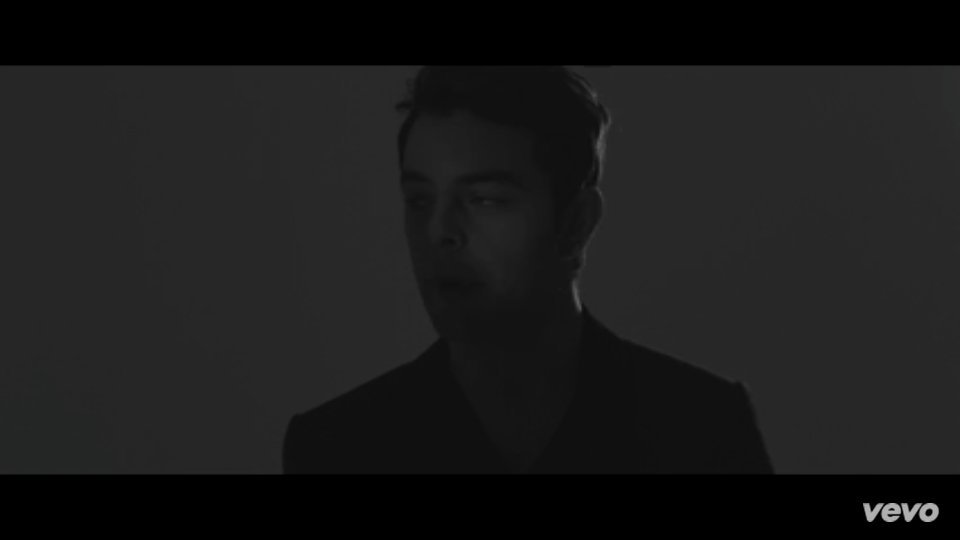 giuliettalessi's tweet photo. #ZeroGravityVideo
Il video è tanto bello quanto la canzone: li adoro😍
Non vedo l'ora che esca #ZeroGravity ❤ https://t.co/UmHsTa1y05