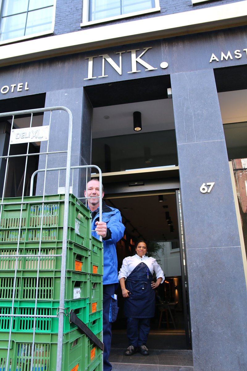 Ook @INKHotelAMS geleverd voor #24hPressroom @dance4lifeNL! Chef <a href="/TjitzevdDam/">Tjitze van der Dam</a> aan de slag bit.ly/1pai0sb