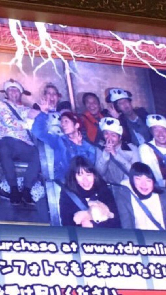 1229Remi's tweet photo. TAKUYA∞ ディズニーC おったんや😕💗
あった人いいなあああ
一緒のアトラクション乗りたい絶対楽しい( 笑 )

てかもしそこが夢の国じゃなくて
街やったとしても 
TAKUYA∞にあったら そこの周りだけ夢の国になります。 https://t.co/omCiwMKiYr