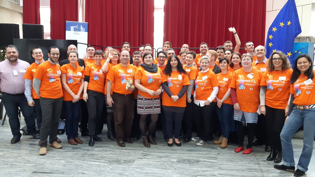 tyrower's tweet image. Wonderful meeting of #EUCode 2016 @CodeWeekEU Ambassadors from all over Europe. Get ready for 15-23rd October