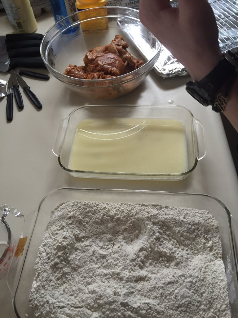 NHSCooking's tweet image. Fried chicken here we come @NHSProjectWeek @NHSHuskies