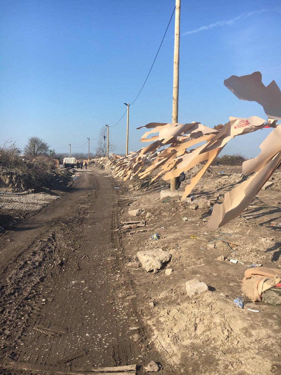 GoodChanceCal's tweet photo. All 291 #childrenofcalais hung out to dry in the #CalaisJungle. No help, no care. Welcome to Europe. https://t.co/FPgcg3tQ62