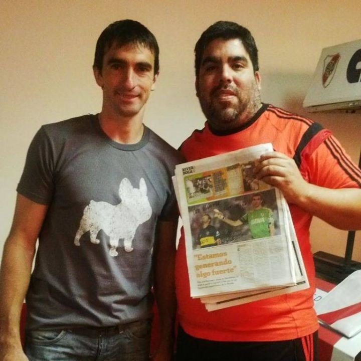 CarpWalterm's tweet photo. #90MinutosFOX Pollo por favor quiero el buso de trapito y lo hago un cuadro junto a la foto dedicada !! https://t.co/Eoz9r1tCU7