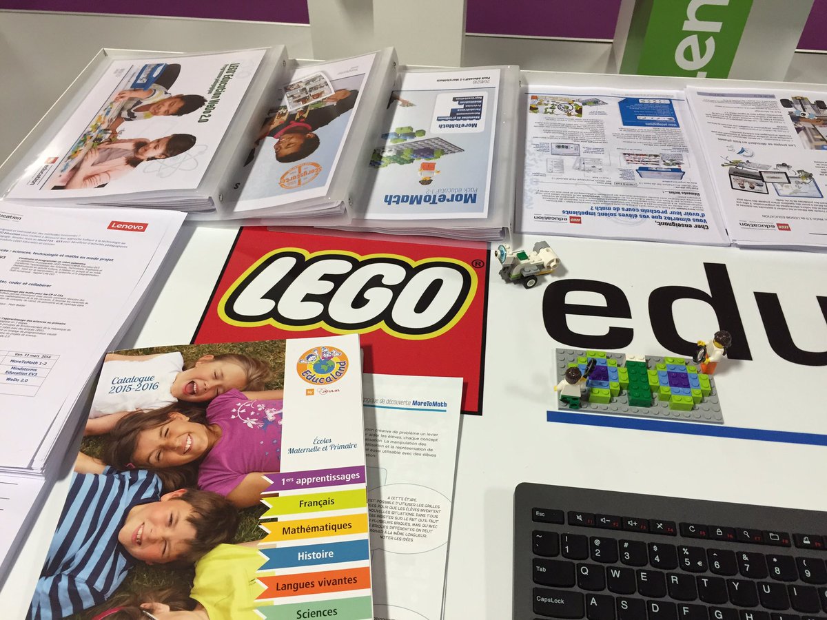 EducalandV's tweet photo. Atelier #wedo 2.0 salon #Éducatec mars 2016 https://t.co/AkvYRs5iiD