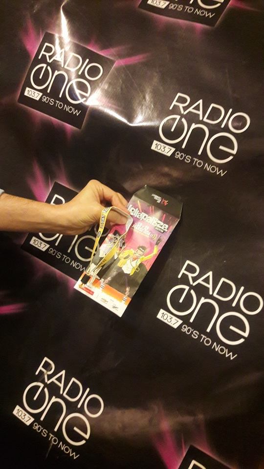 RadioOne1037's tweet photo. Falta poco! NO TE MUEVAS DE AHÍ! Viví el @lollapaloozaar en #One1037!
#TwoDaysPass para #LollaAR con @popochiok! https://t.co/6mTndFeOUw