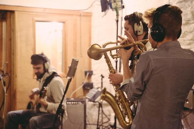 Triunityrecords's tweet photo. #trumpet #bass #Sax #bassguitar #saxophone #Sawmillsstudio #passion https://t.co/uHv2cFnE18 #freedownload #jazz https://t.co/Gchmu3P5zH