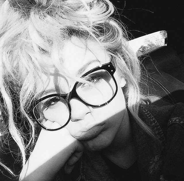 Fake change /: RT for me? 💞