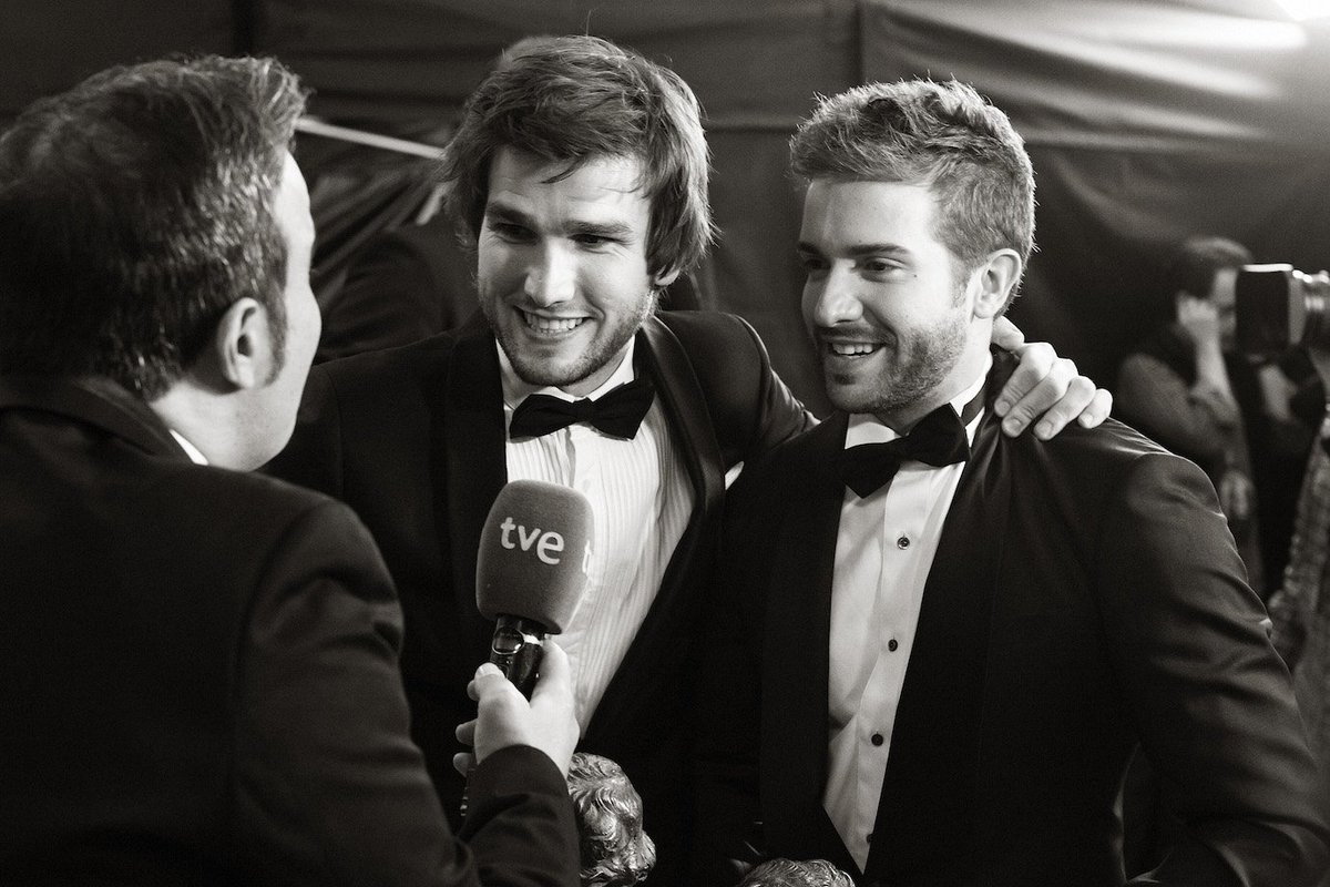 PremiosGoya's tweet photo. Llegar y besar el santo. @LucasVidalmusic @pabloalboran
https://t.co/tk9Wfrw6QP https://t.co/Z1f62obDHV