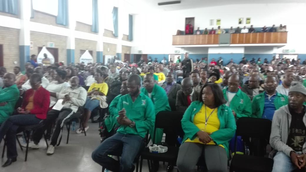 TsileSwangs's tweet photo. #EMM #Ntirhisano underway in Tembisa, #RabaSotho Hall, @Powerfm987. https://t.co/xiH8o4HjUX