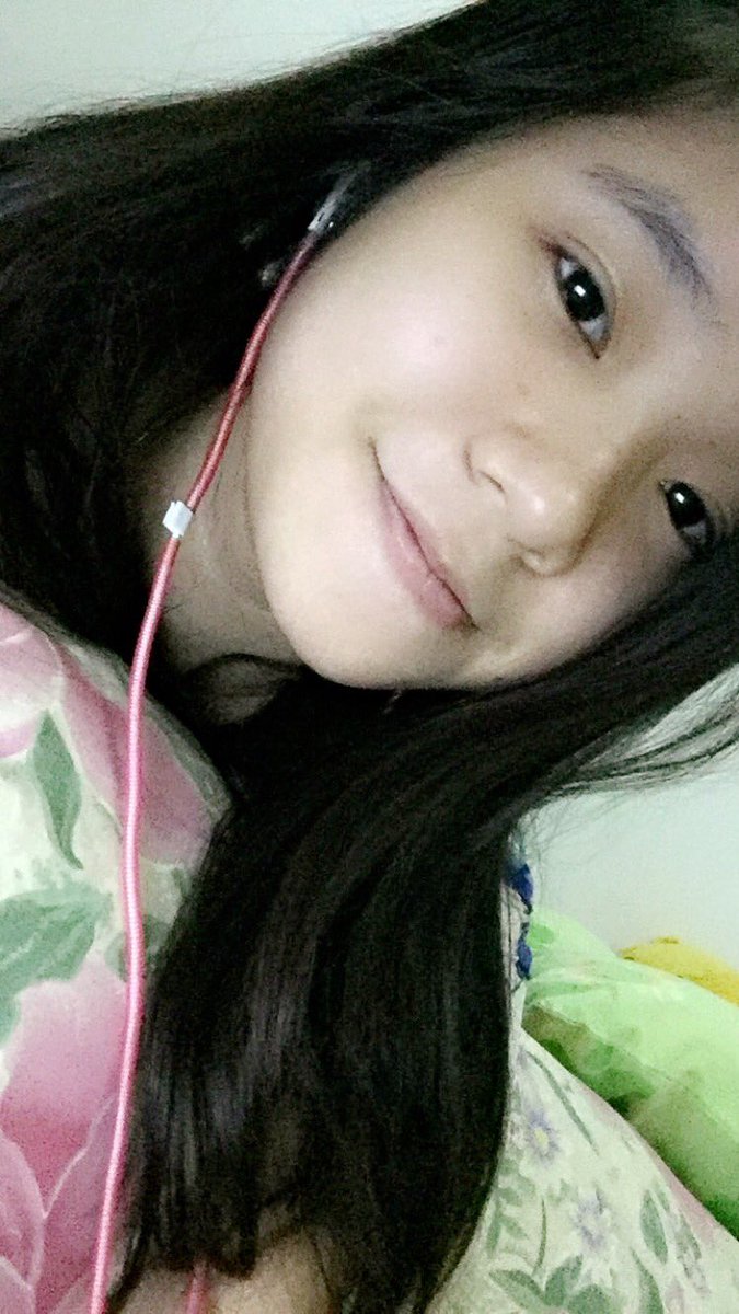 malem semuanyaa😘 istirahat yg cukup yaa. jangan lupa berdoa dan bersyukur atas hari ini. loveyouall❤️