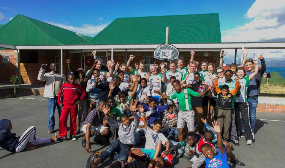 Golf for Talent 2016:nog 2 dagen! Het bezoek aan het kindertehuis zullen de deelnemers nooit meer vergeten! #GFT2016