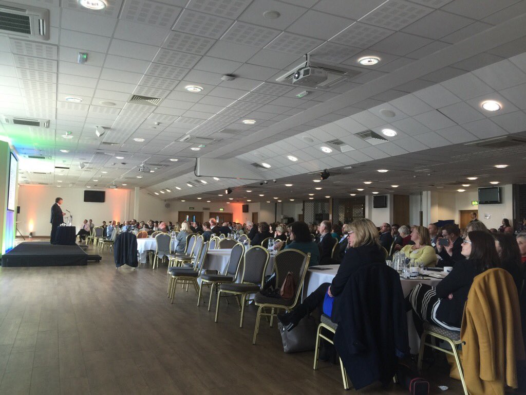 tobyahern's tweet photo. @Carter6D closing an excellent South West #EdSW conference @alpsva delivered powerful post-16 collaboration workshop https://t.co/hR5vpWUxiV
