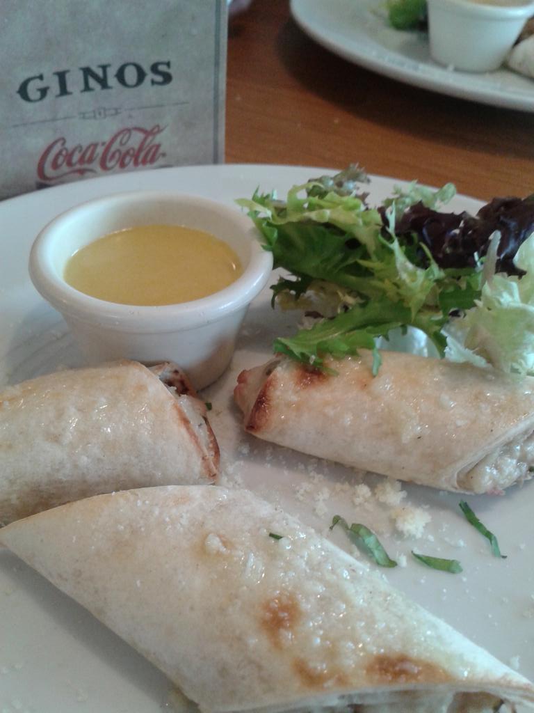 SandrayRobe's tweet photo. Uum!rico placer junto a ti♥#tuyyo @GinosRistorante https://t.co/6sqMiP8rbm