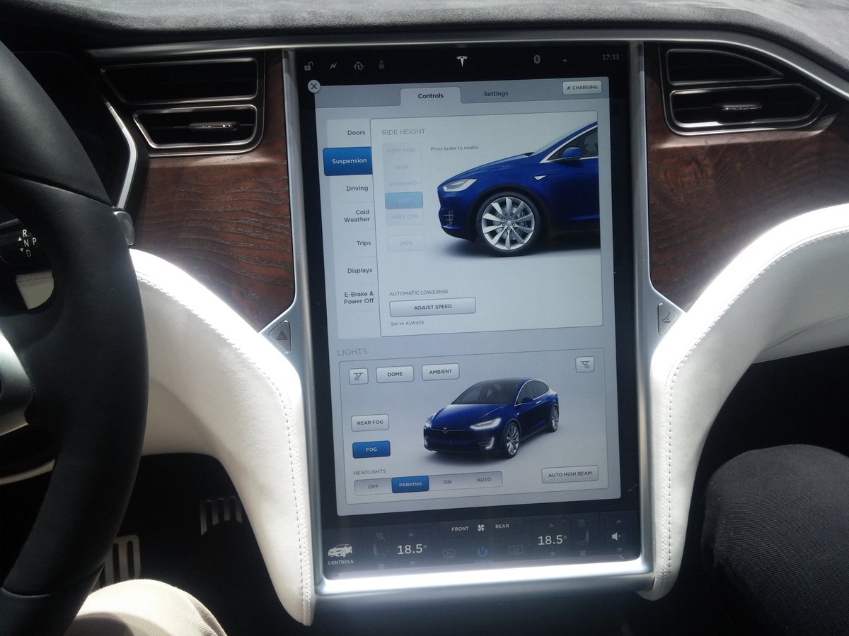 Tesla Español tweet media