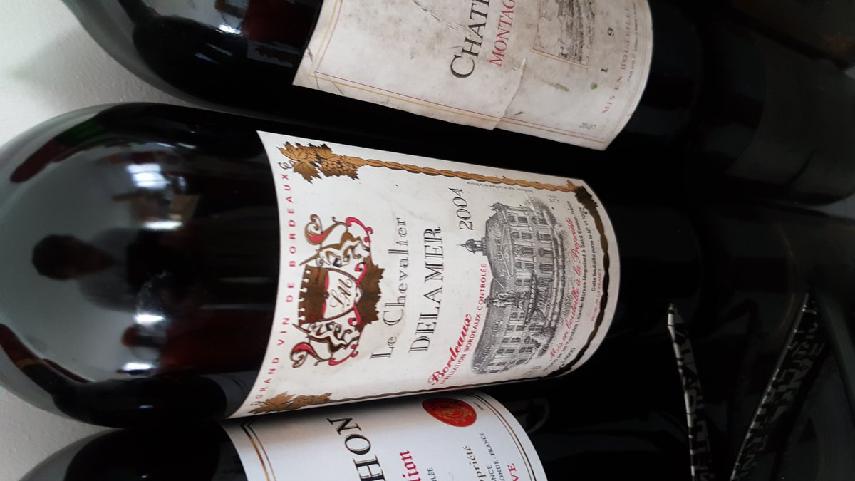 valfive62's tweet photo. #vins#🍷🍷🍷🍷#👌👌👌 https://t.co/Qai6y48mRK