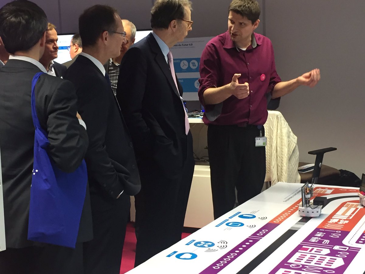 IRTSystemX's tweet photo. Village #InternetDeConfiance➡️ Imaginez un Internet centré sur l'accès à l'information & sa dissémination #SystemX16 https://t.co/IIQcrUzhvf