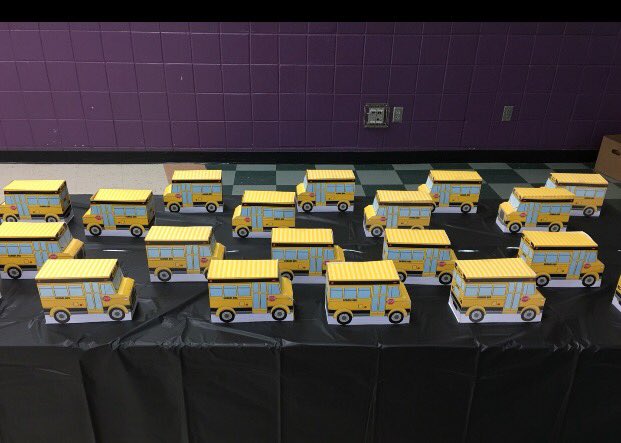 CroneSchool's tweet photo. Crone celebrating 204 bus drivers. Thank you! #iplearns https://t.co/ph0o4yU7t1