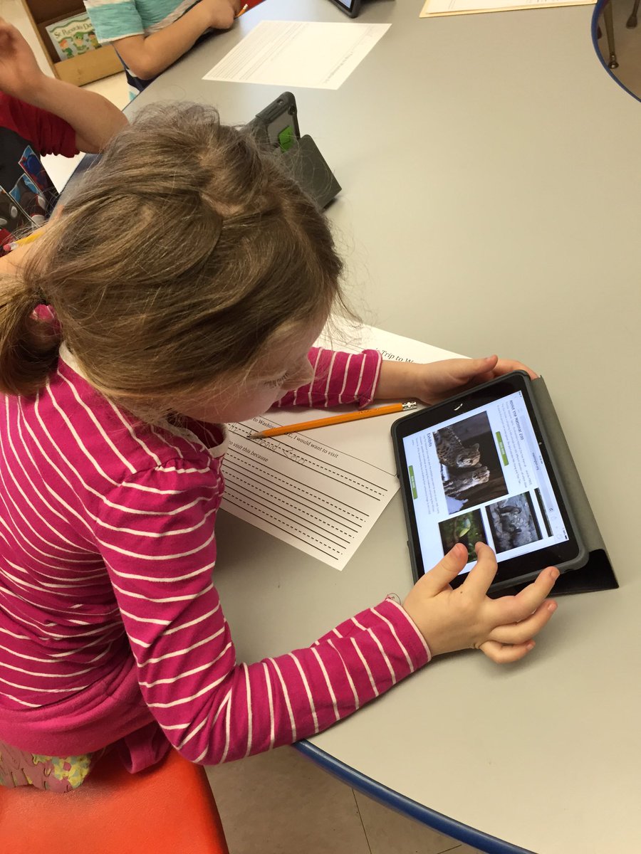 First graders are researching Washington D.C. and writing about what they would want to visit if they went there!